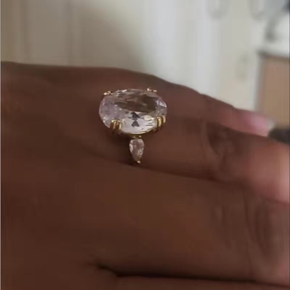 New Luxury Yellow Gold Plated Oval Diamond Ring - Picture 15 of 16